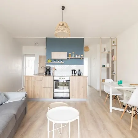 Les Pieds Dans L'eau A